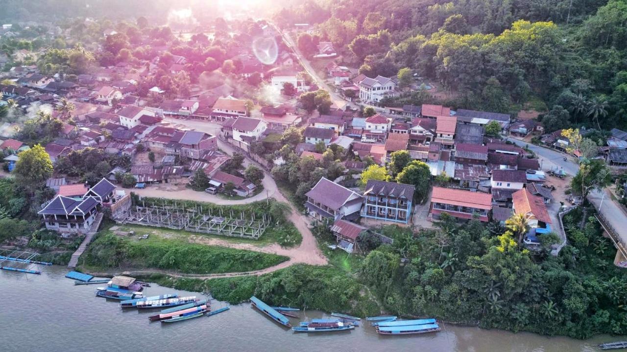 Arthith Guesthouse Nongkhiaw Dış mekan fotoğraf