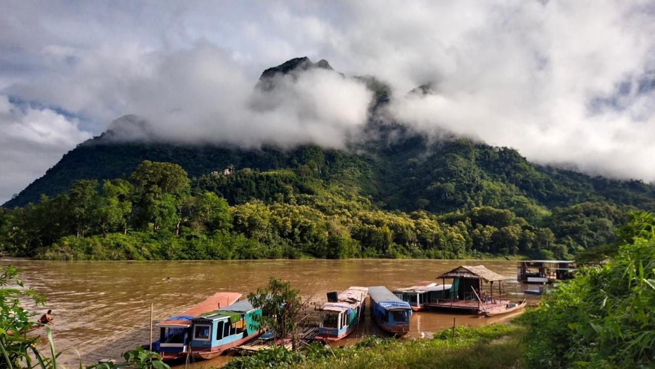 Arthith Guesthouse Nongkhiaw Dış mekan fotoğraf